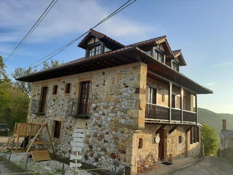 Posada El Hidalgo Valdecilla Extérieur photo